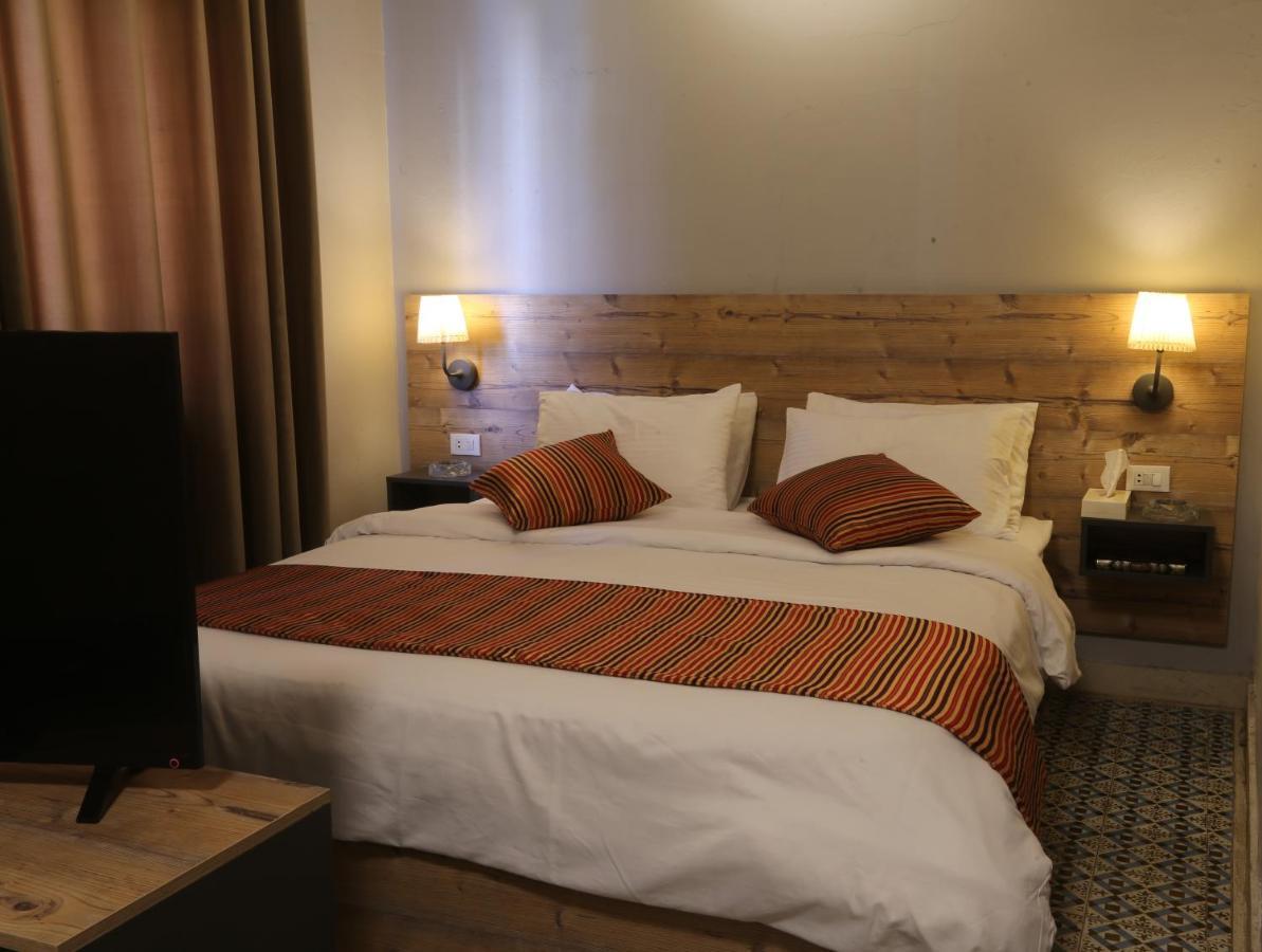 Riviera Hotel Amman Zewnętrze zdjęcie