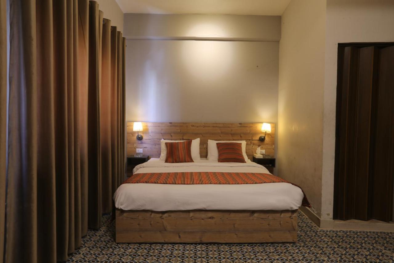 Riviera Hotel Amman Zewnętrze zdjęcie