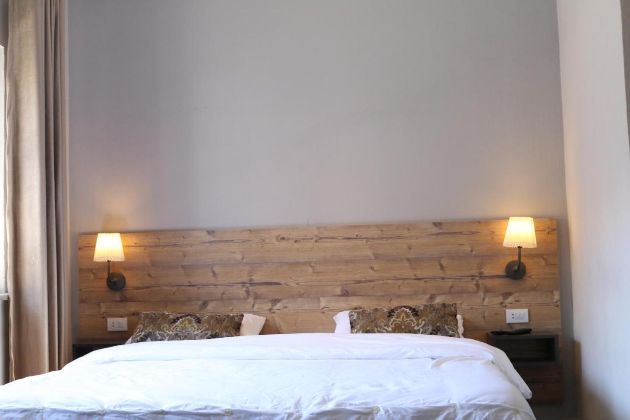 Riviera Hotel Amman Zewnętrze zdjęcie